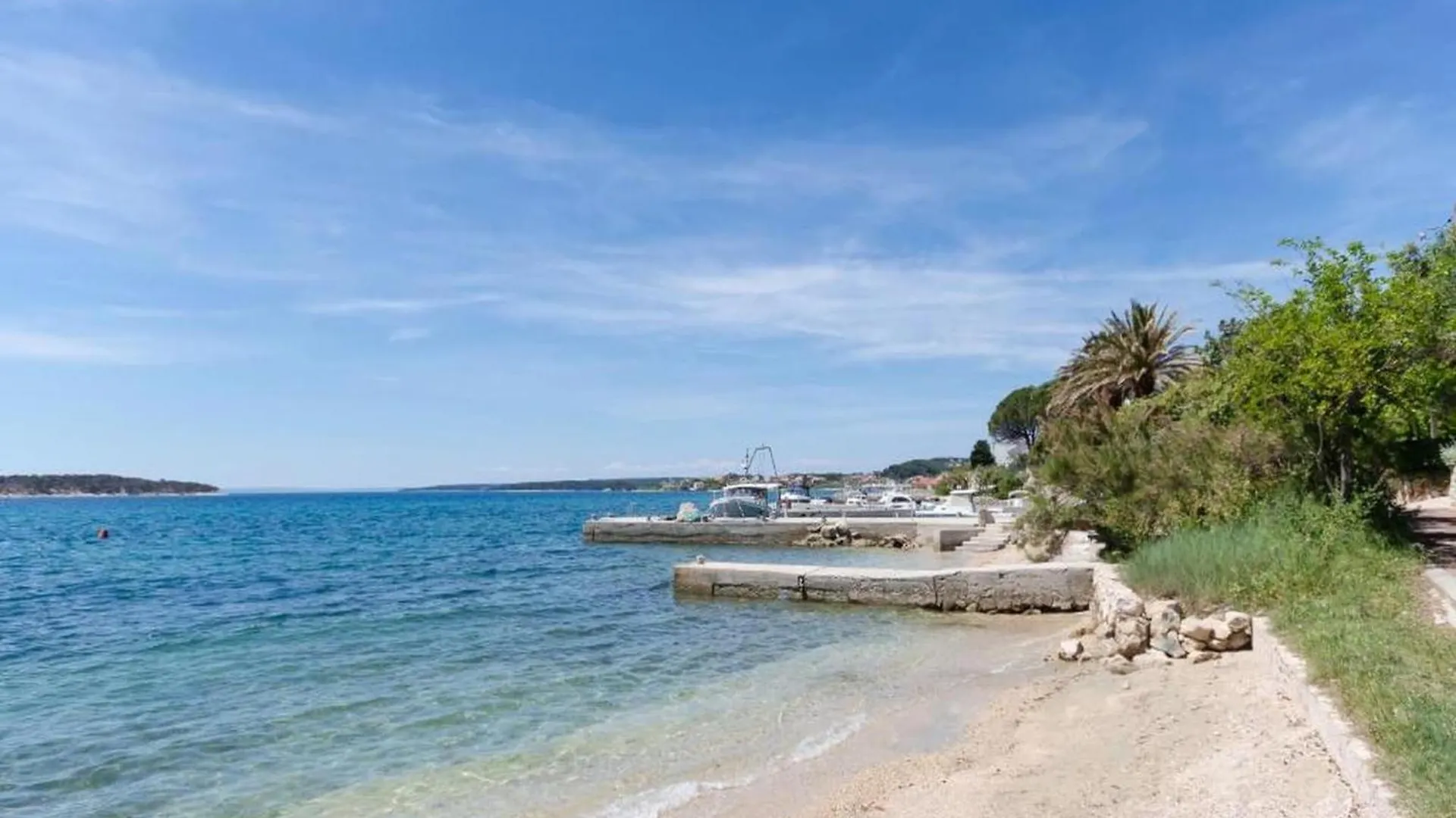 Apartment, 250M From Sandy Beach Banjol